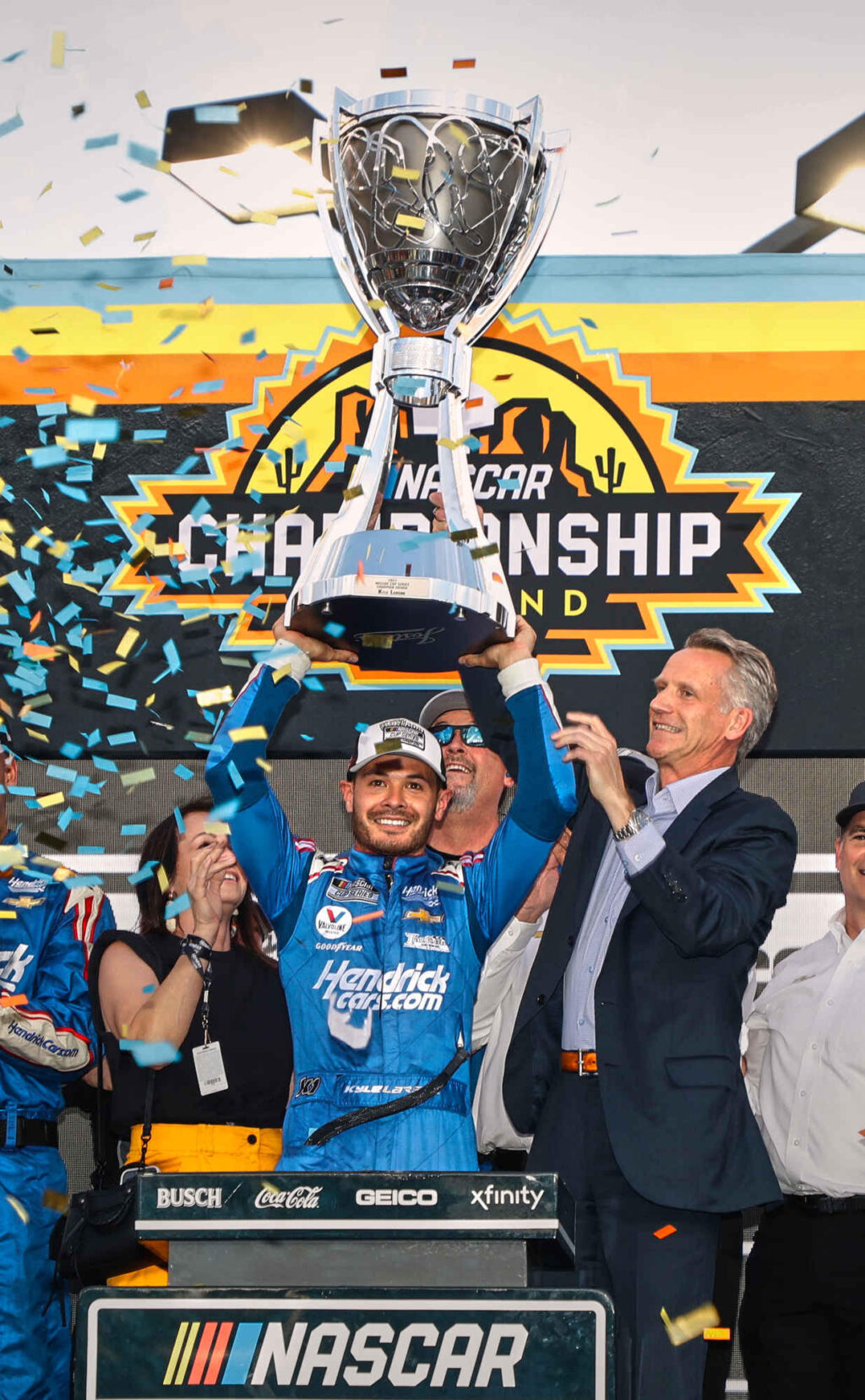 Kyle Larson Wins Nascar Cup Series Title Onpitroad