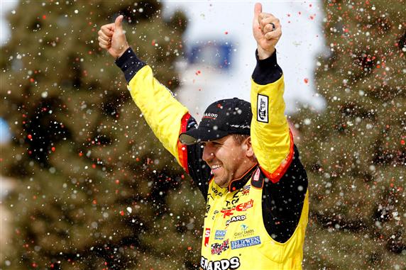 matt-crafton-victory-lane-kansas-1-2013