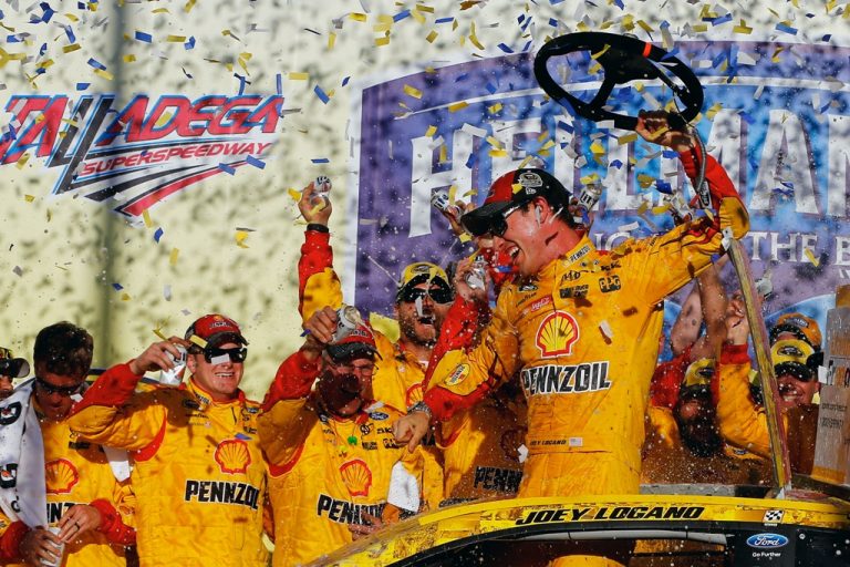 talladega2_nscs_logano_vl_102316