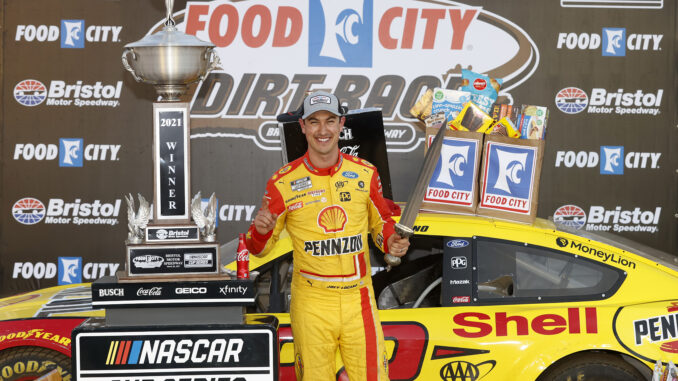 NASCAR Cup Series Food City Dirt Race