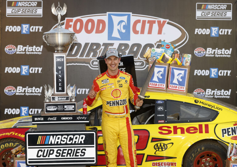 NASCAR Cup Series Food City Dirt Race