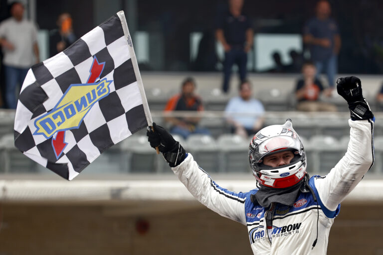 NASCAR Camping World Truck Series Toyota Tundra 225