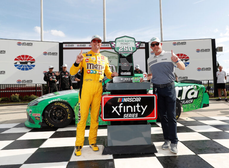 Kyle Busch claims 102nd career series win at AMS