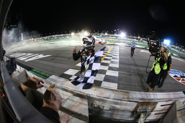 Nemechek scores NXS victory in thrilling Alsco Uniforms 250