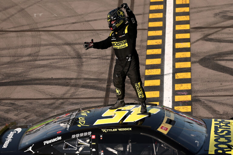 NASCAR Cup Series Freeway Insurance 500